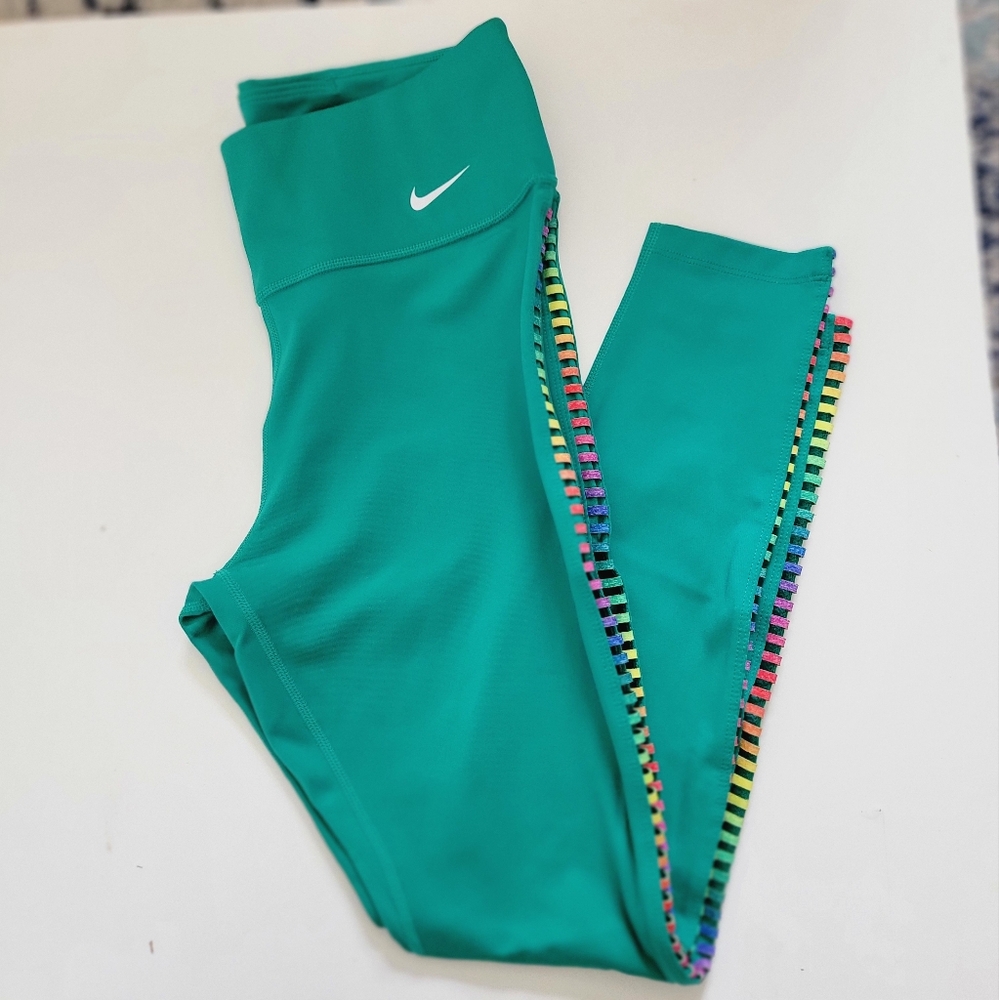 Nike Women’s One Rainbow Ladder 7/8 Leggings – Mid Rise – Med – Green - EUC